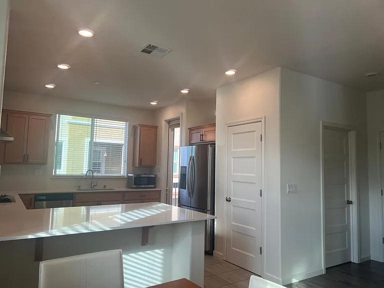 1033 Gabbiano Ln #1 — Photo 6