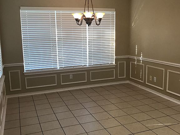 5th image of 412 Landon Dr