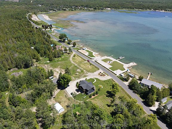 2nd image of 108 Tamarac Rd