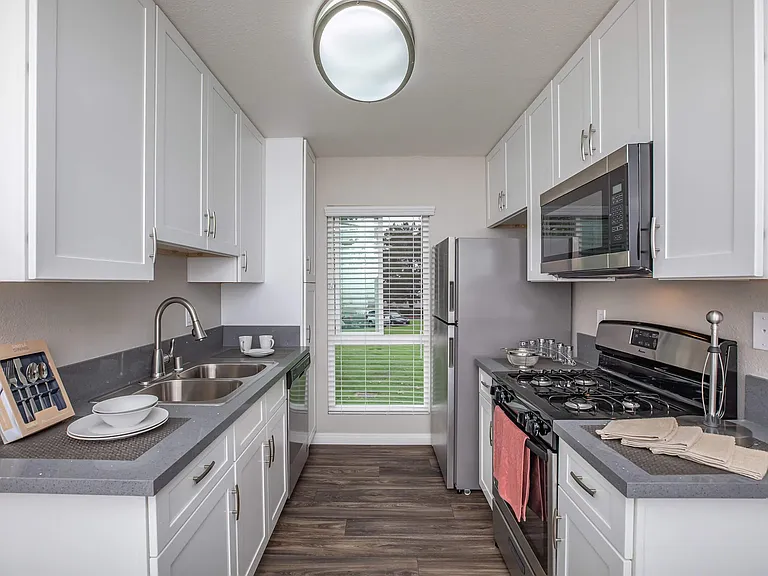 Peartree Apartments — Photo 45