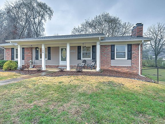 3rd image of 128 Adrian Dr