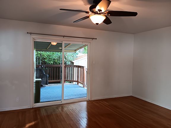 4th image of 1004 Hudson St