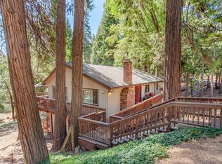 7036 Lakewood Dr, Pollock Pines, CA 95726