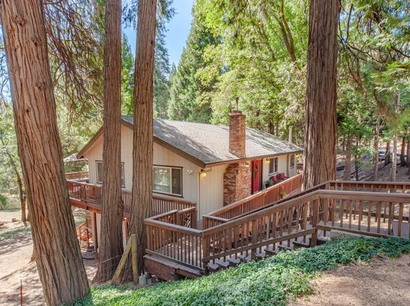 7036 Lakewood Dr, Pollock Pines, CA 95726