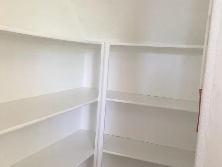 Kitchen pantry