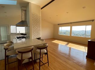 3632 Amesbury Rd, Los Angeles, CA 90027