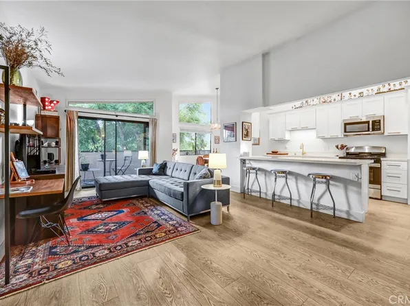 5805 Whitsett Ave APT 201, Valley Village, CA 91607