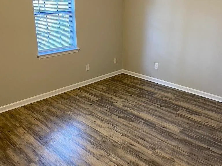 1012 Peed Dr #2 — Photo 2
