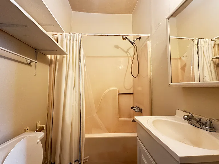 209 N Bernadotte St — Photo 7