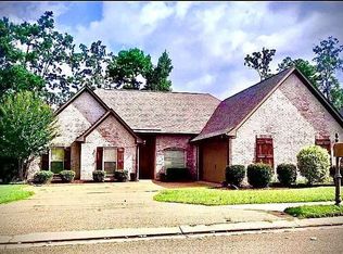 227 Turtle Ln, Brandon, MS 39047