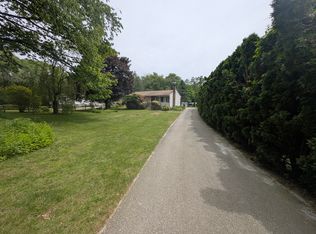 74 Ellis Rd, Southbridge, MA 01550