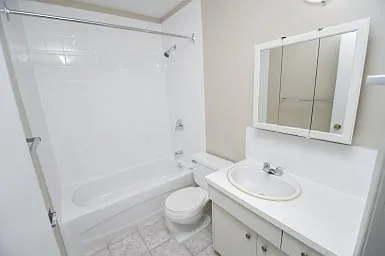 1035 Powers St — Photo 16
