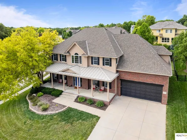 17234 Polk Cir, Omaha, NE 68130