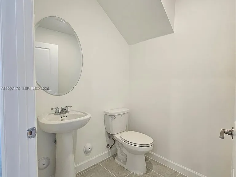 2739 SE 25th Ave — Photo 7