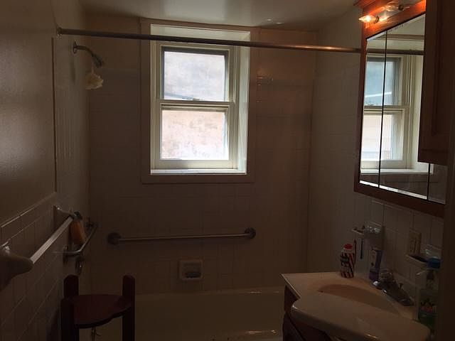 1st image of 210 E 16th St APT 1B
