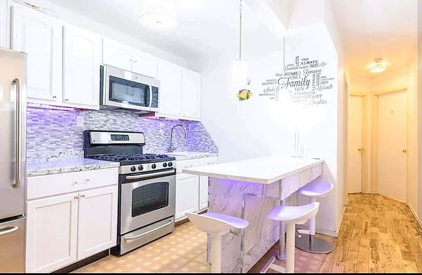 Rented by Sally Raia LLC | media 18