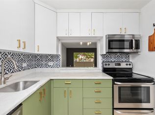 6890 N Kendall Dr APT B202, Pinecrest, FL 33156