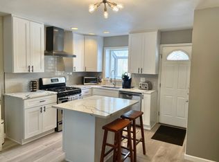 2862 Sherwood Rd, Columbus, OH 43209