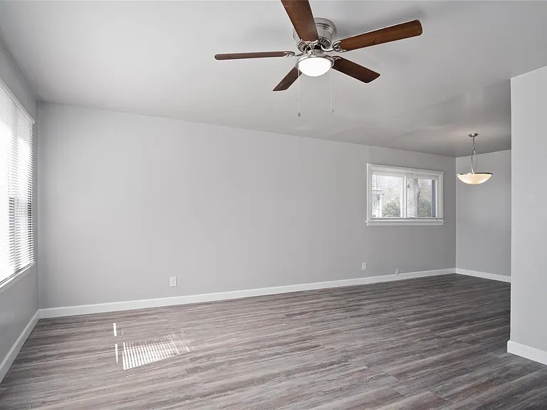 1031 Highmont Dr — Photo 7