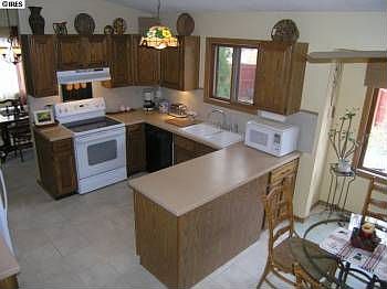 2nd image of 2867 Hartwick Cir