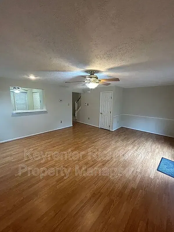 2 bed, 2.5 bath, 1162 sqft, $1,900 — Photo 4