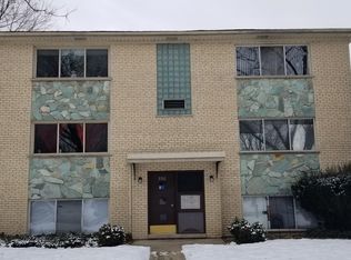 550 Eichler Dr, Dundee, IL 60118