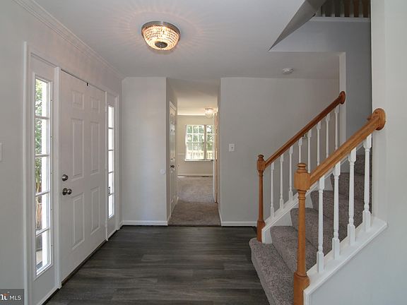 2nd image of 9665 Eaton Woods Pl