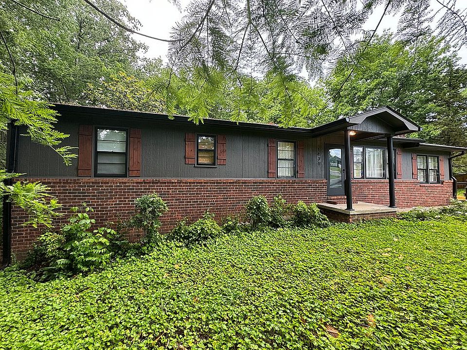 1st image of 1436 Oak Park Cir