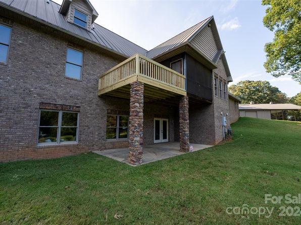 1235 Bob Falls Dr, Shelby, NC 28150