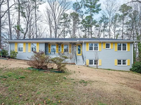 3207 Laura Ln, Lithia Springs, GA 30122