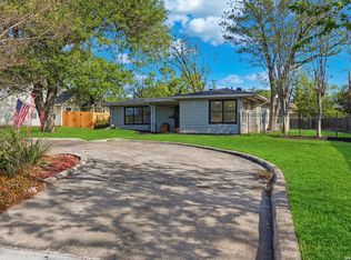 357 Tuttle Rd, Terrell Hills, TX 78209