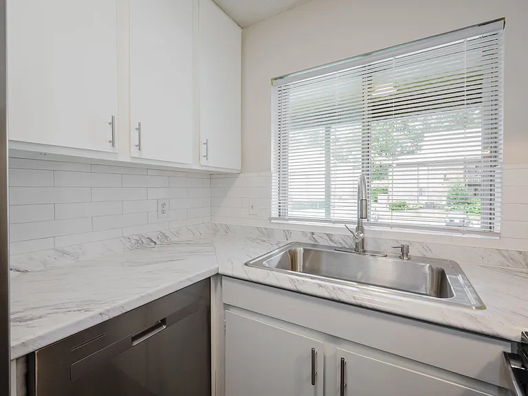 3101 Lorna Rd #123 — Photo 17