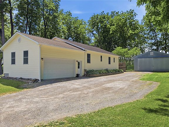 2nd image of 2094 County Road 6