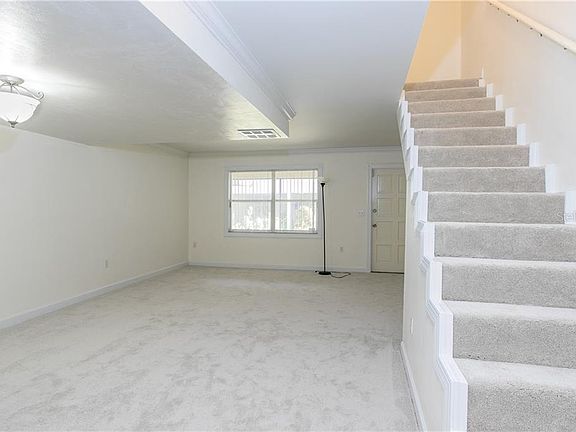 4th image of 3225 Ramblewood Dr