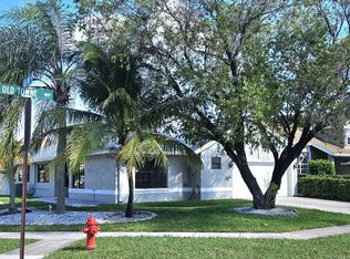 8611 Old Towne Way, Boca Raton, FL 33433