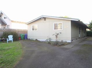 5816-5818 SE Center St, Portland, OR