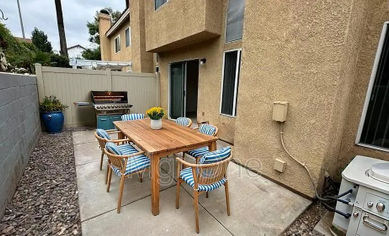 2050 Napoli Ct #102 — Photo 21