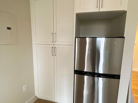 4th image of 9 Sewall Ave APT 311