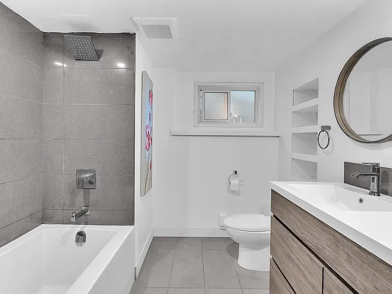 637 Alpine Ct #GROUND LEVEL — Photo 17