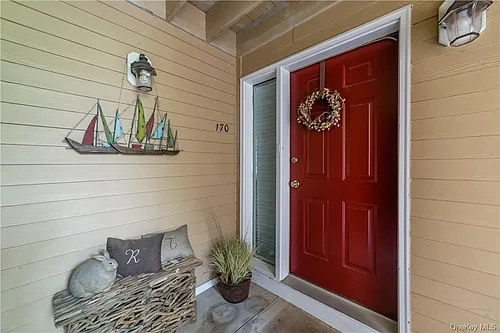 170 Birchwood Close Photo 1