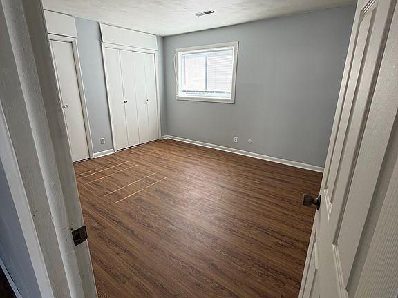 5th image of 501 W Saunders Ave #4