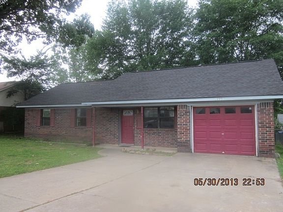 2nd image of 155 Sandstone Dr