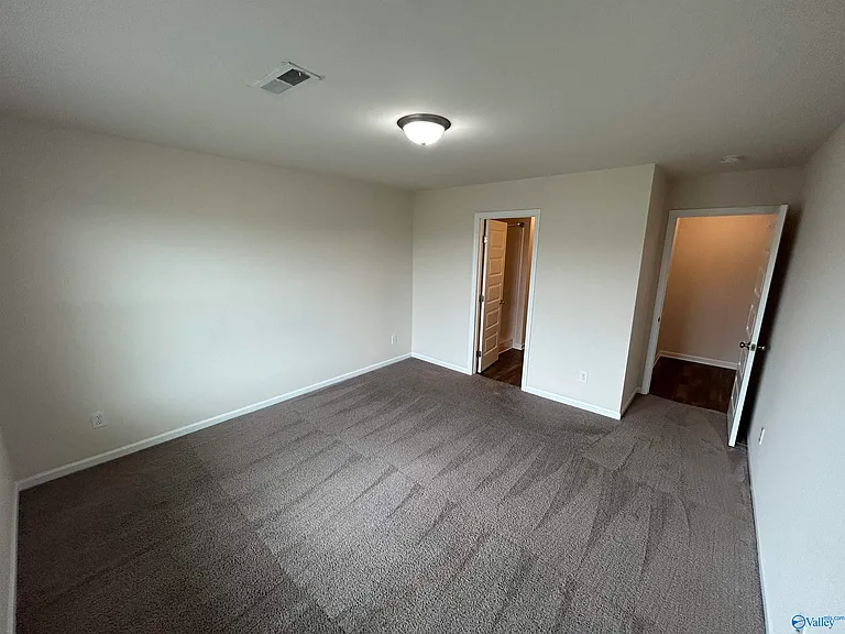 122 Daymark Dr — Photo 22