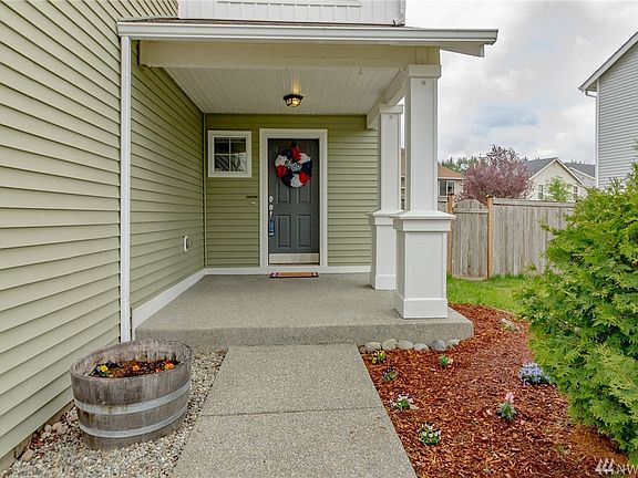 2nd image of 18402 94th Ave E