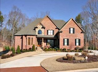 4613 Quailwood Dr, Flowery Branch, GA 30542