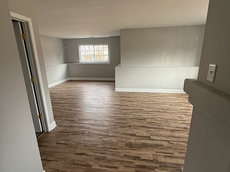 645 Cary Woods Cir — Photo 11