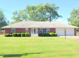 2440 E 39th St, Anderson, IN 46013