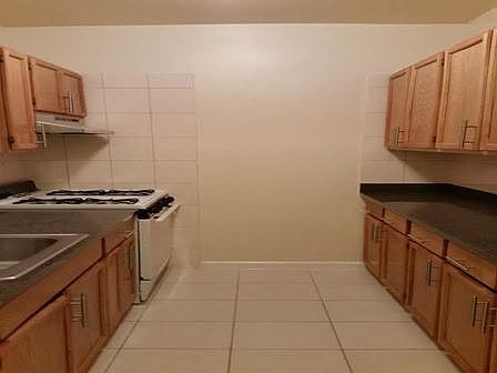 2nd image of 14811 Lowe Ct
