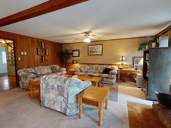 2nd image of 36 Shamrock Cir