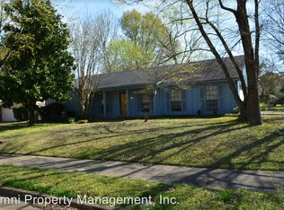 5070 Hickory Bark Dr, Memphis, TN 38141